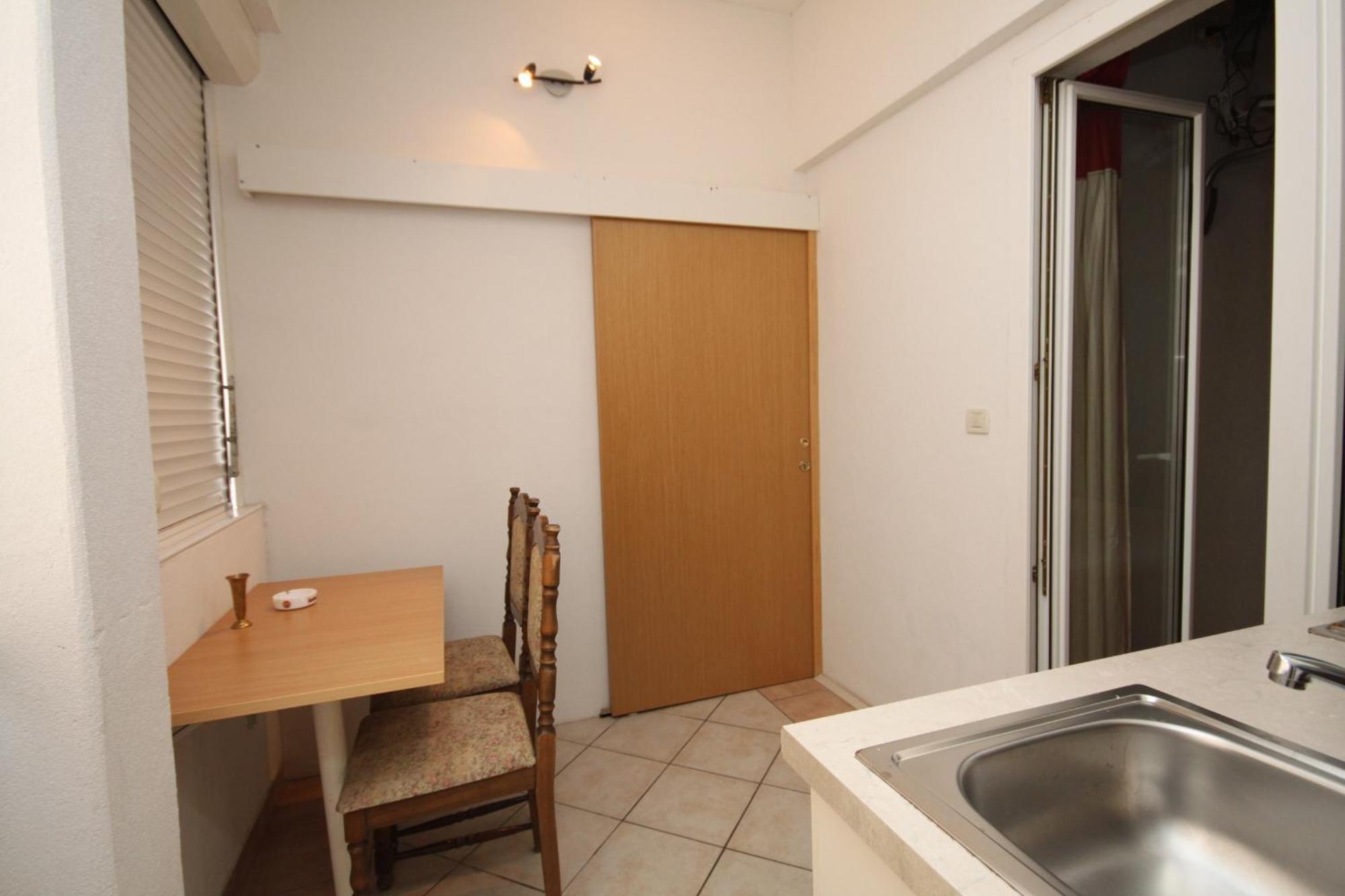 Apartments With A Parking Space Makarska - 6693 Oda fotoğraf